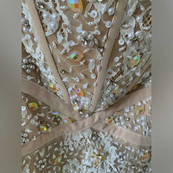 Sherri hill corseted white/ champagne gown - Picture 6 of 15